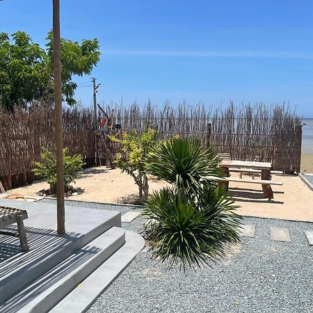 My Hoa Oceanfront Home Ap My Hai Eksteriør billede