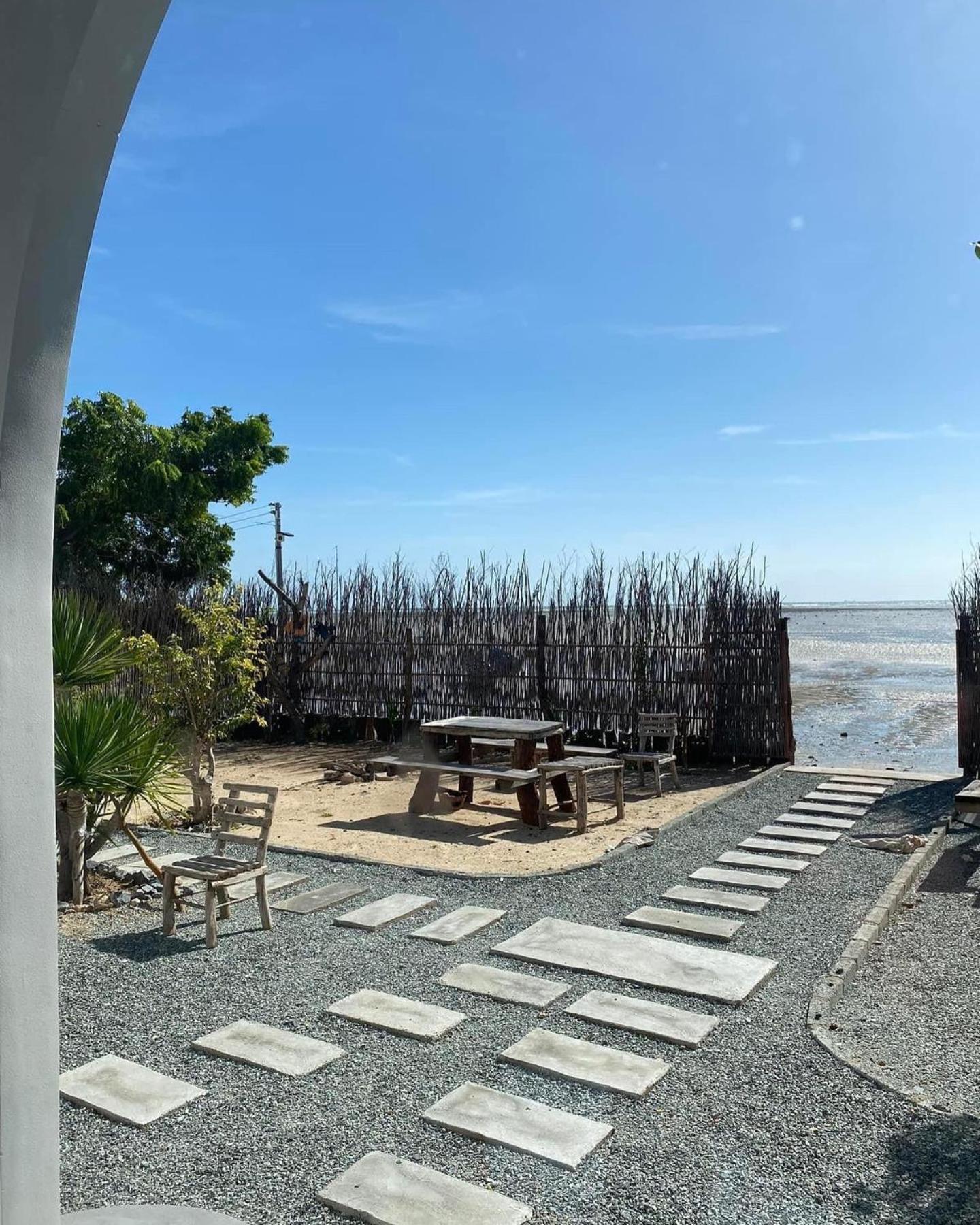 My Hoa Oceanfront Home Ap My Hai Eksteriør billede